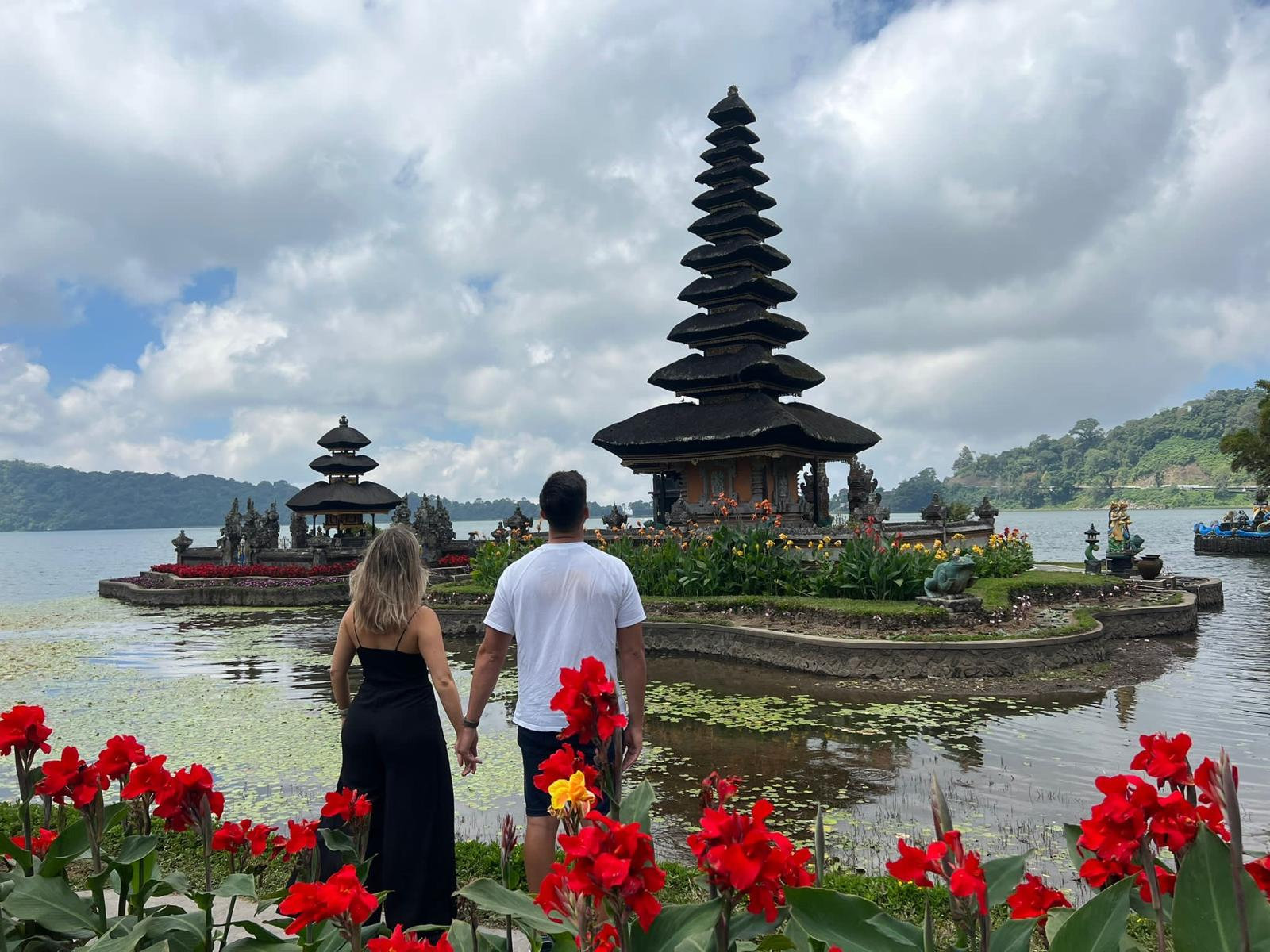 0b476344-bd80-415c-8660-2cb56ecdf445