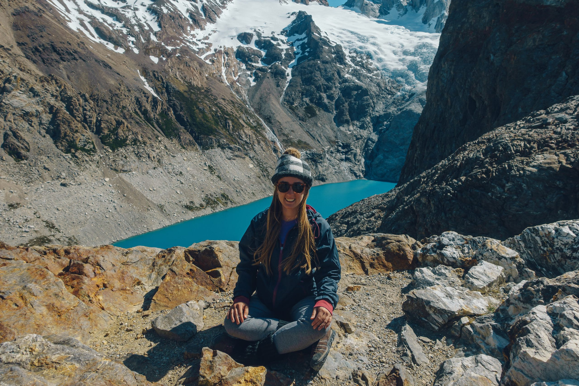 girl posing close to fitzroy mountain in pantagonia
